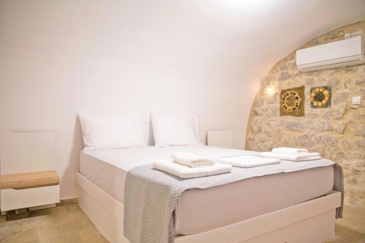 Areopolis Art Apartment Bagian luar foto