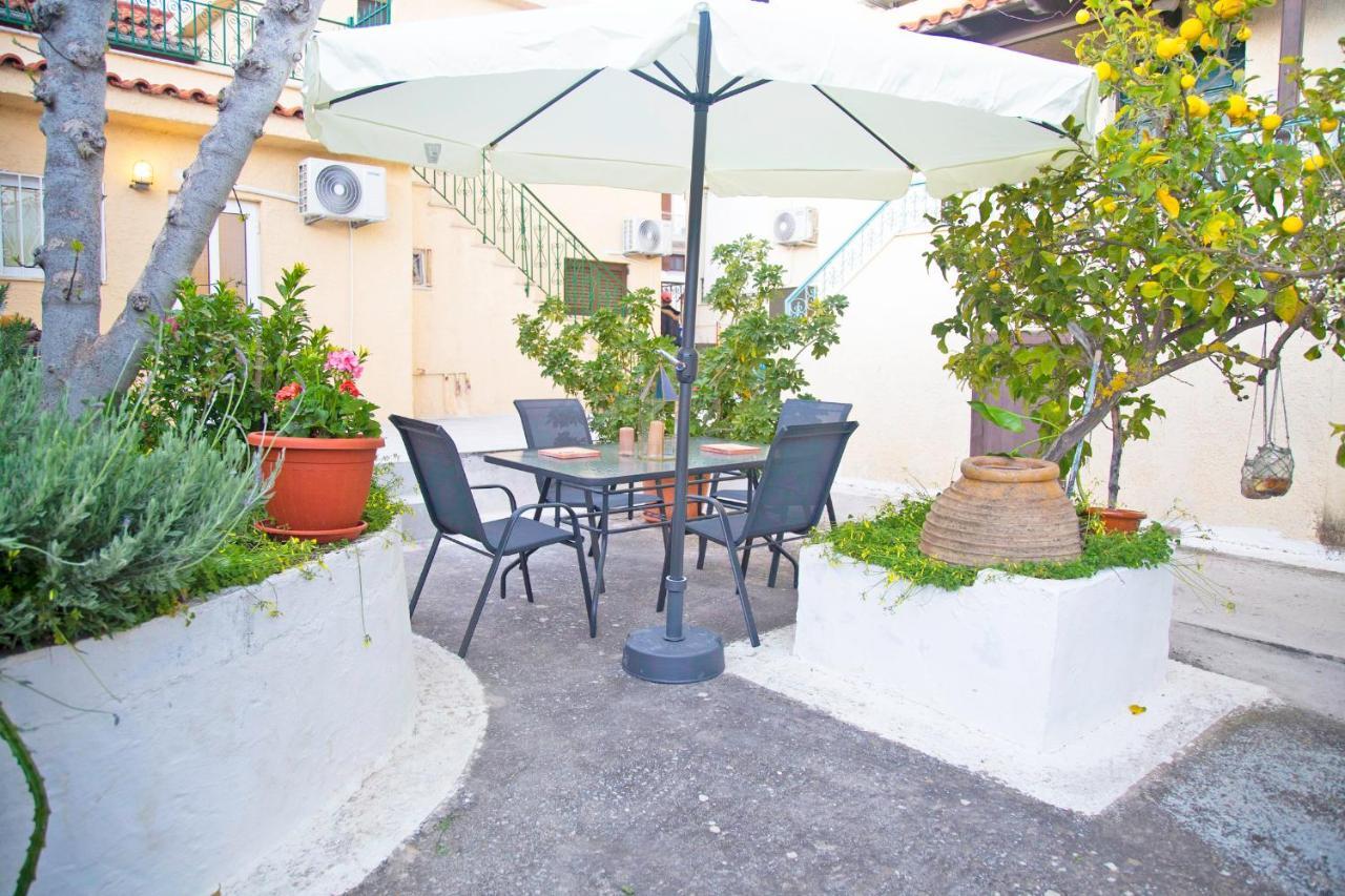 Areopolis Art Apartment Bagian luar foto